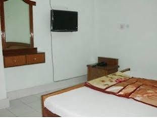 Hotel Neelkanth Lucknow Ngoại thất bức ảnh